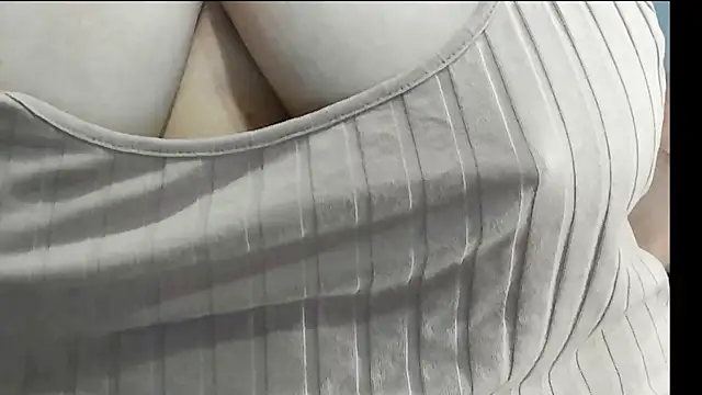 Snapshot of switchlorenx chatting on 09/13/25, 02:06 switchlorenx online show from 09/13/25, 02:06