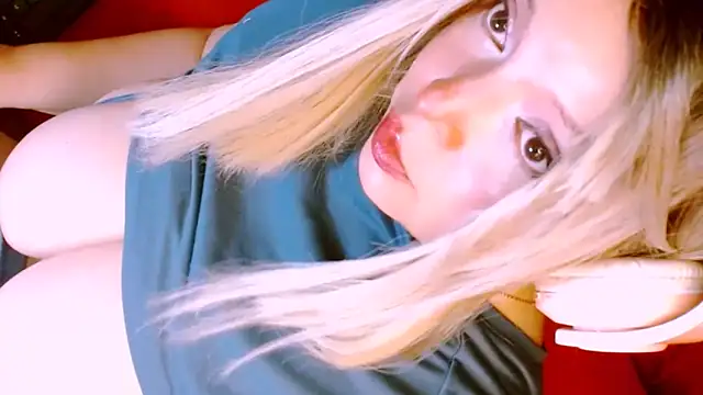 Honey Lucy1 online show from 04/20/26, 01:30