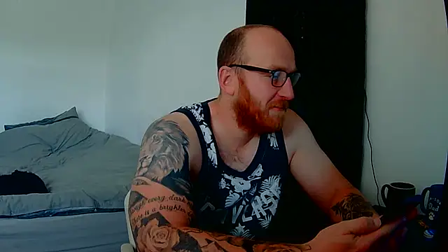 Snapshot of Tilerdadbod chatting on 06/21/26, 09:01 Tilerdadbod online show from 06/21/26, 09:01