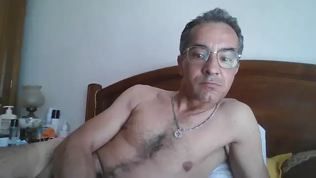 CarlosRocha73 online show from 06/16/26, 04:09