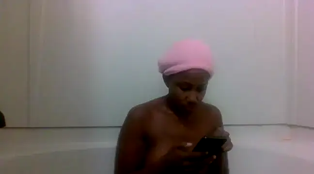 Xochillovemoney2 online show from 12/19/24, 08:56