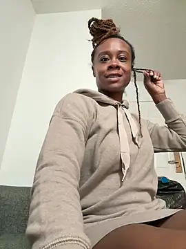 queenGypsy24 online show from 01/11/26, 10:48