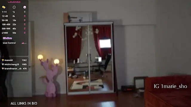 LAUREL HAZEL online show from 02/04/26, 06:14