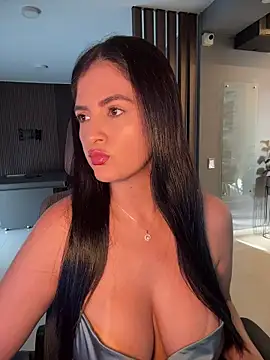 Carolina Novoa online show from 10/08/25, 09:34