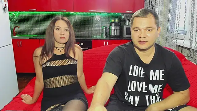 Snapshot of sladkayapara2019 chatting on 07/15/26, 05:34 sladkayapara2019 online show from 07/15/26, 05:34