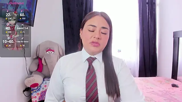 ReyleDoll online show from 04/19/26, 08:22