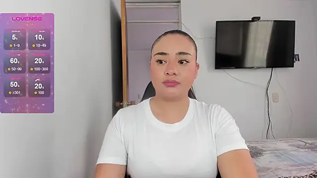 ReyleDoll online show from 07/13/26, 08:22