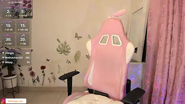 Fallengangel online show from 02/08/25, 11:12