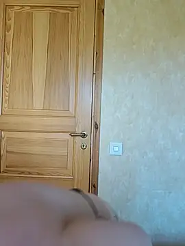 SwedishJennifer online show from 10/18/25, 10:38