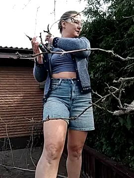SwedishJennifer online show from 04/22/26, 01:01