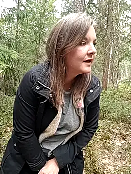 SwedishJennifer online show from 05/11/26, 12:33