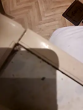 realeasy1 online show from 09/19/25, 03:30