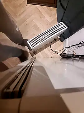 realeasy1 online show from 11/30/25, 03:10