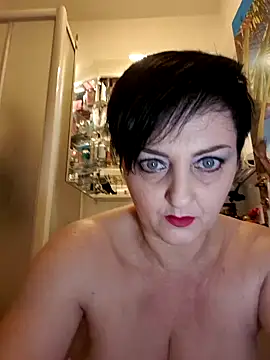 Snapshot of lucillabollente chatting on 02/22/25, 05:12 lucillabollente online show from 02/22/25, 05:12