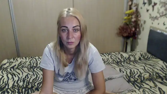 Snapshot of MirabelaSweet chatting on 07/07/26, 12:53 MirabelaSweet online show from 07/07/26, 12:53