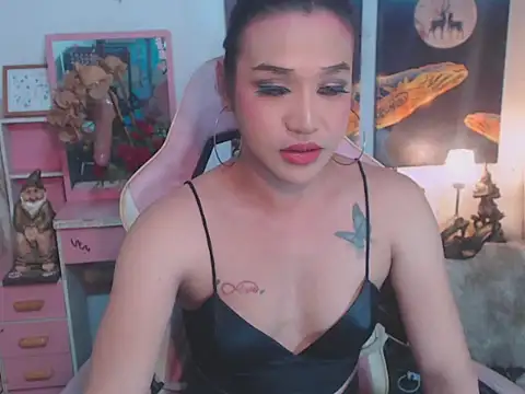 AsianMariaTs online show from 11/20/25, 02:17