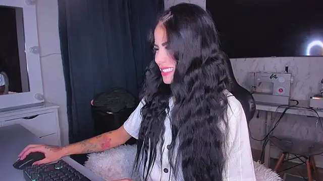 Lisegg  online show from 01/28/25, 02:31