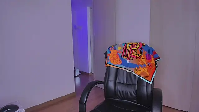 Lisegg  online show from 10/11/25, 12:58