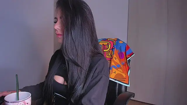 Lisegg  online show from 11/07/25, 10:59