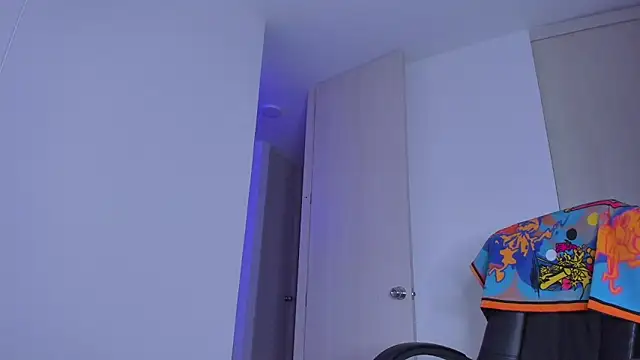 Lisegg  online show from 02/20/26, 02:50