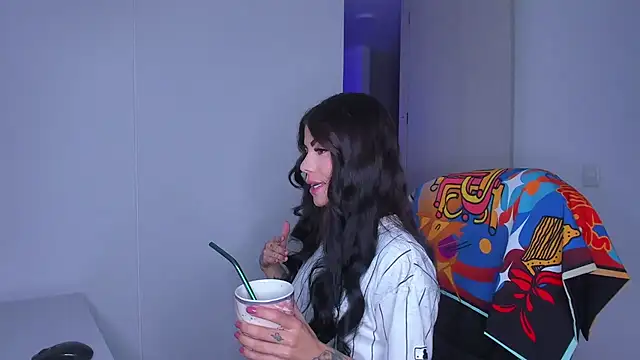 Lisegg  online show from 03/03/26, 10:21