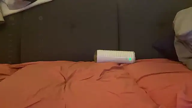 Snapshot of LionBoy1976 chatting on 03/20/25, 05:57 LionBoy1976 online show from 03/20/25, 05:57