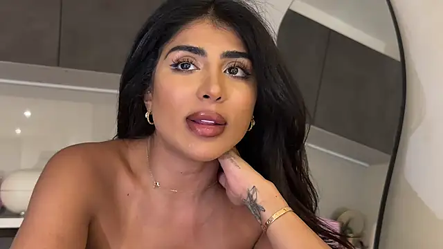 ArabicBarbie online show from 11/16/25, 10:04