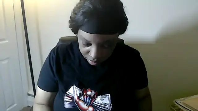 Sexymona1218 online show from 05/22/26, 08:53