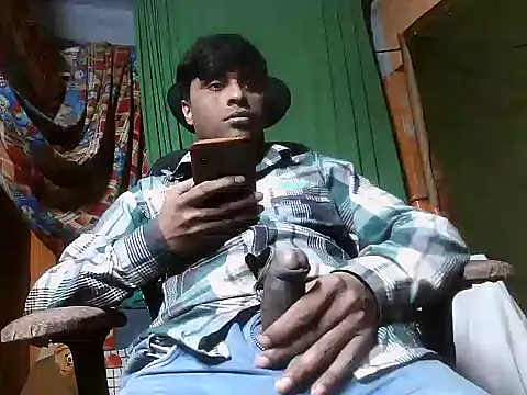 Snapshot of desiboy1101 chatting on 01/17/25, 01:13 desiboy1101 online show from 01/17/25, 01:13