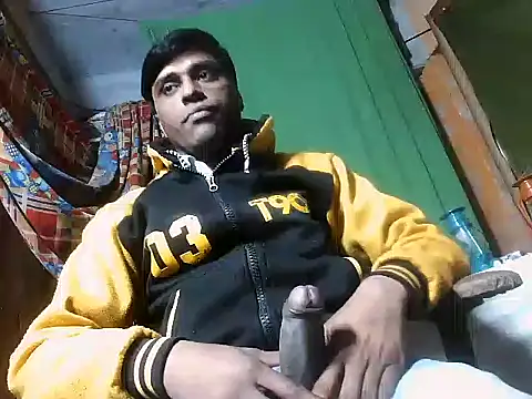 Snapshot of desiboy1101 chatting on 02/12/25, 03:29 desiboy1101 online show from 02/12/25, 03:29