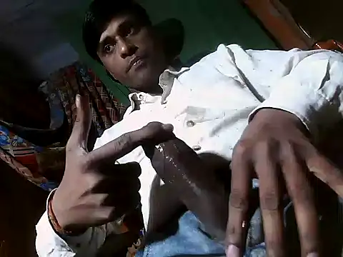 Snapshot of desiboy1101 chatting on 02/20/25, 03:34 desiboy1101 online show from 02/20/25, 03:34