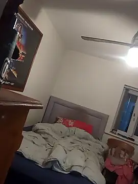 jones00732 online show from 11/11/25, 05:46