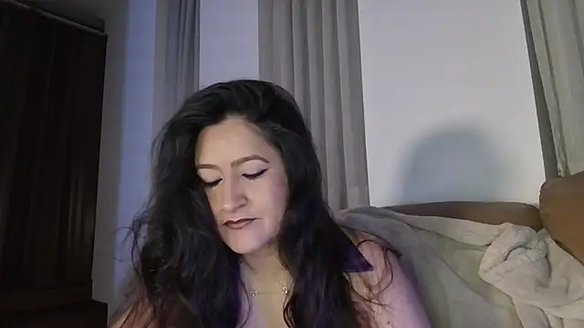 DeesseLuxure online show from 09/23/25, 07:22