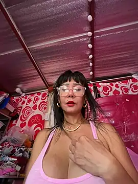 Snapshot of sweetieme chatting on 07/20/26, 03:32 sweetieme online show from 07/20/26, 03:32