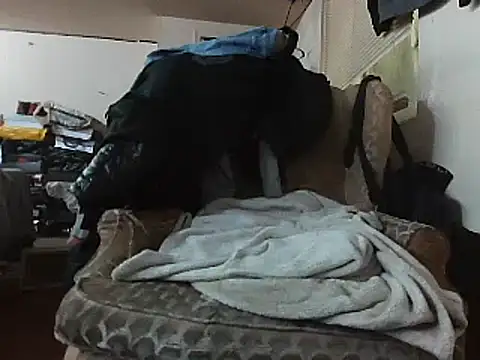 Snapshot of SAVAGELIFE31 chatting on 01/01/25, 12:44 SAVAGELIFE31 online show from 01/01/25, 12:44