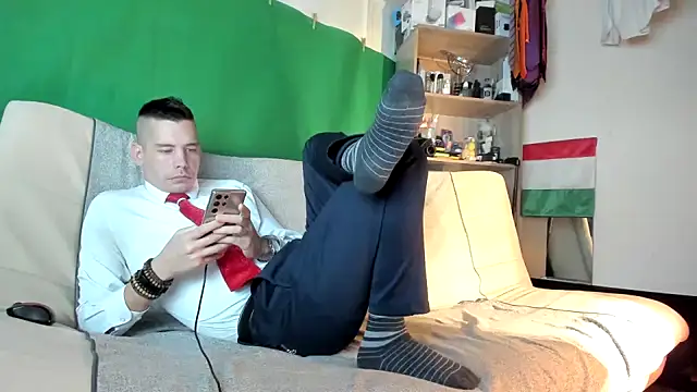 viraglaci18xh online show from 11/17/25, 05:02