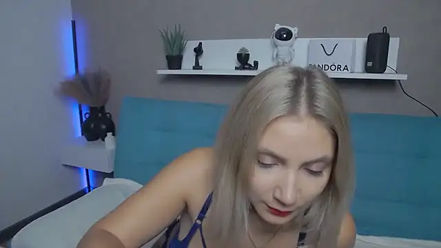 Snapshot of DakotaMae chatting on 12/06/24, 03:11 DakotaMae online show from 12/06/24, 03:11