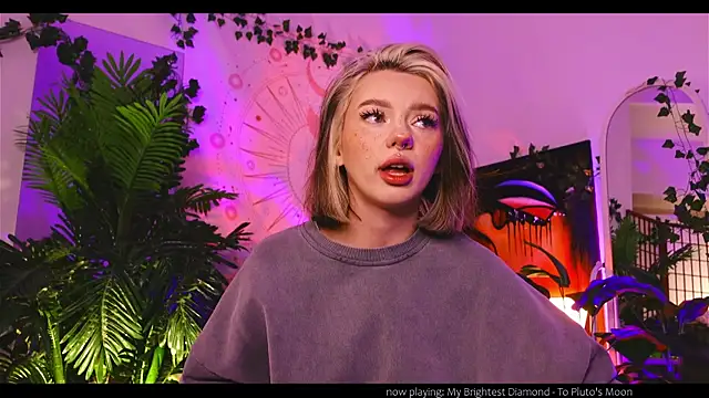 KristaBrooks online show from 12/06/24, 02:17