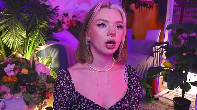 KristaBrooks online show from 01/07/25, 03:54