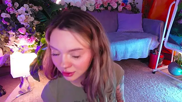 KristaBrooks online show from 10/03/25, 02:25