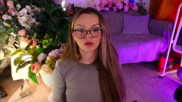 KristaBrooks online show from 10/04/25, 03:21