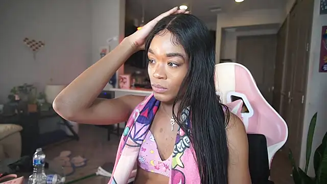 Snapshot of NSFWEros chatting on 01/29/25, 06:43 NSFWEros online show from 01/29/25, 06:43