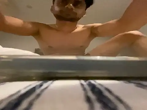 Snapshot of Popps39 chatting on 11/17/25, 08:58 Popps39 online show from 11/17/25, 08:58