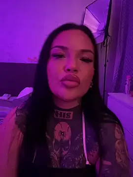  MelinaCurves  online show from 04/17/26, 09:18