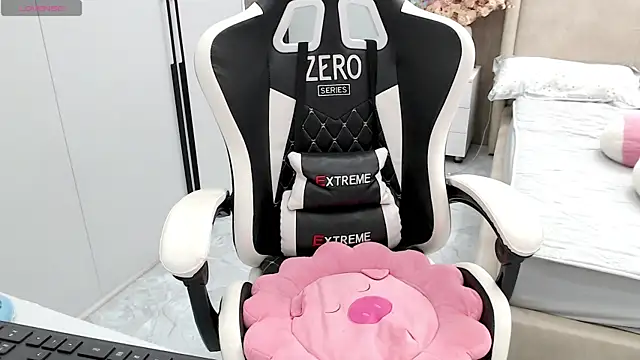 Hanako love online show from 03/21/26, 03:59