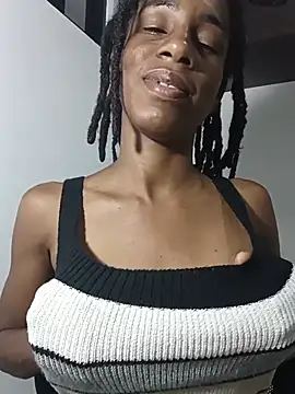 Snapshot of africa_deluxe chatting on 07/22/26, 10:34 africa deluxe online show from 07/22/26, 10:34