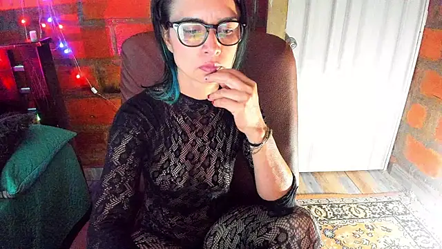 BrianaGarner online show from 04/21/26, 03:17