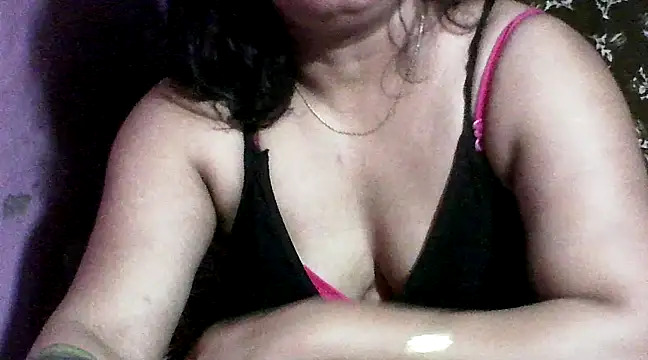 koyel90 online show from 02/25/25, 06:42