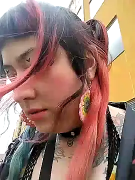 Snapshot of cindy_ink chatting on 12/17/24, 04:11 cindy ink online show from 12/17/24, 04:11