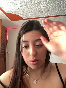 Sofhi corolinne31 online show from 12/06/24, 09:46